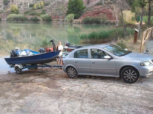 No big trucks here! Sedans led many of the boats into the water.