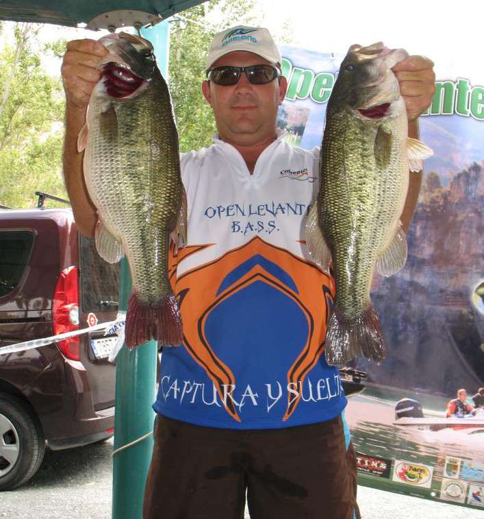 Perero, who is known by just the one name, won the tournament with 15 pounds, 12 ounces. He qualified for the 2015 Spain B.A.S.S. Nation team, as did Alex Fabra, who finished second.