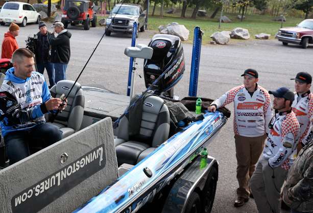 Members of the Tennessee College Bass Team arrived with their boat and would spend the morning on the water watching Randy Howell and David Walker do battle on their home water. 