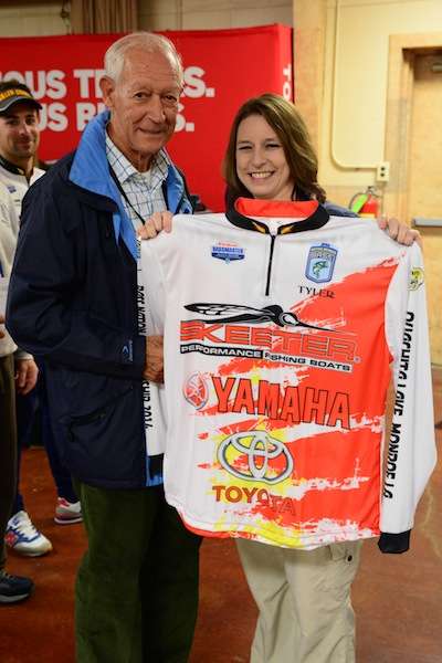 Tyler Wade poses with her fancy new Spain B.A.S.S. Nation jersey. 