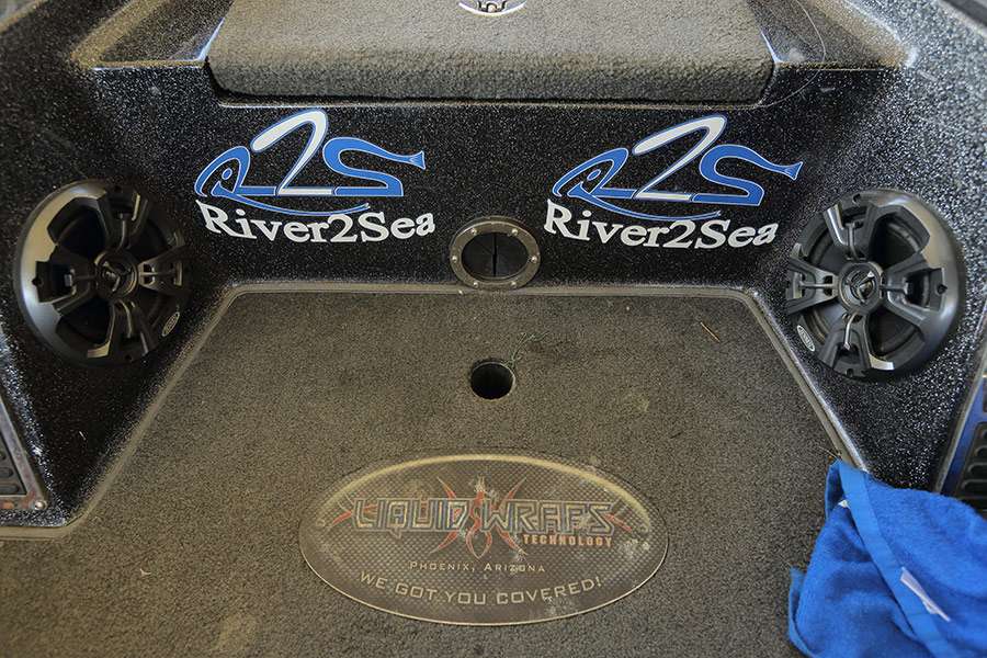 ...which are played through the Lowrance Sonic Hub speakers.