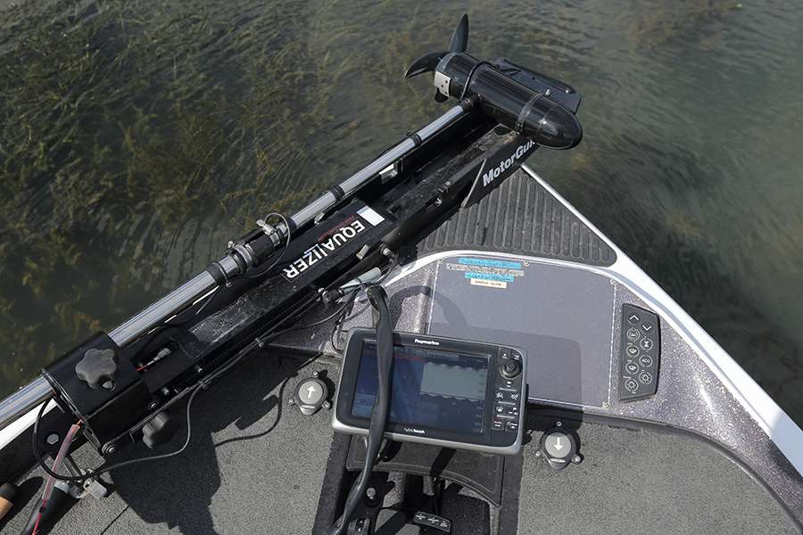 Niggemeyer uses a MotorGuide Tour Edition 109-pound thrust trolling motor.