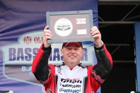 Coby Carden
Shelby, Ala.
Old Milwaukee B.A.S.S. Nation Southern Division winner. Carden is a member of the Old Milwaukee Bassmaster B.A.S.S. Nation Classic Fishing Team.