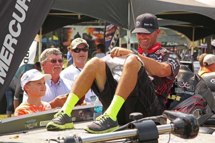 <B>Gerald Swindle - 30:1</b>
If I was asked to choose the ideal scenario for Swindle to win the 2015 Bassmaster Classic, I'd pick radically changing conditions and tough fishing. I might start with warm weather in practice, but bring in a cold front the night before Day 1. Then I'd probably warm things up as fast as possible, just to throw the field a curveball. Some rain or snow could be good, too. In short, things should be unpredictable. Swindle catches bass no matter the weather, and that's why he needs tough fishing. He'll still be catching 'em when everyone else is struggling, and that's his best bet for a Classic championship. If things are steady or predictable enough that lots of anglers can get on decent patterns, he might be a factor. But if the rest of the field is struggling, he'll shine.
