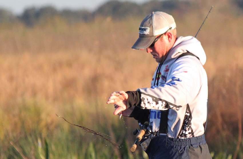 B.A.S.S. writer/photographer Shaye Baker takes us on Lake Tohopekaliga on the final day of the Bass Pro Shops Southern Open #1 with Day 2 leader Brandon McMillan.