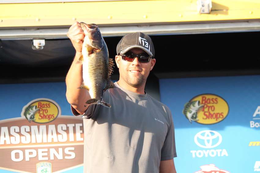 Co-angler Jeffrey Worth finishes 7th with 19-6.