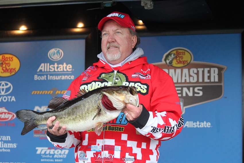 Co-angler Steven Jarrett sits in 3rd with 11-2. 