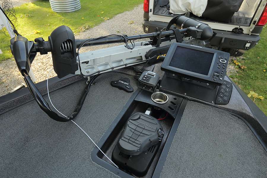 The front deck features a Hydrowave Electronic Feeding Stimulator, a control panel for his two 10-foot Talon shallow-water anchors on the rear of his boat and a Humminbird 1199 unit fixed to a custom mount from Bass Boat Technologies.