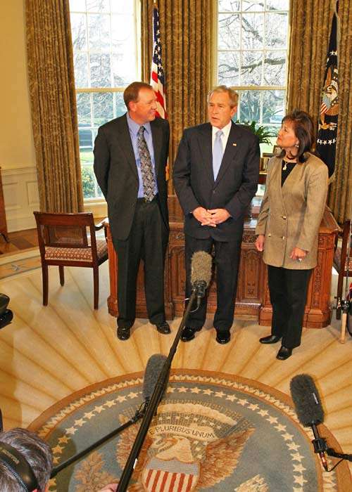 Jones and Womenâs Bassmaster Tour champion Judy Wong were invited to visit President Bush in the Oval Office at  the White House. 