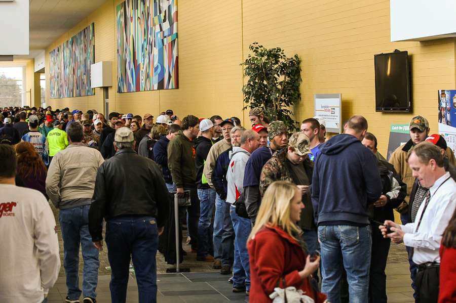 Check out these sights of fans enjoying the greatest outdoor expo in the world. You may see a few familiar faces and plenty of kids having a blast. 