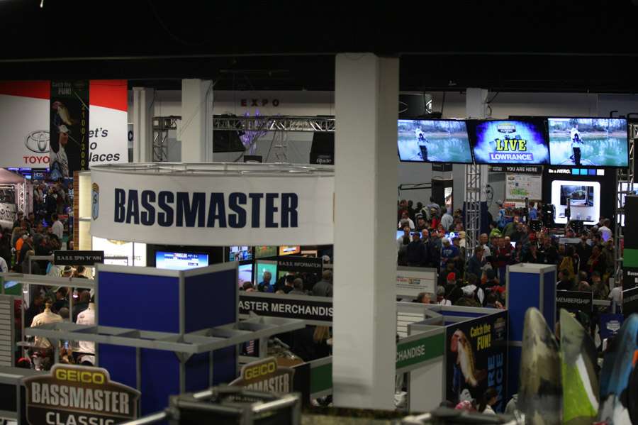Here's a look down in the set for Bassmaster Classic Live!