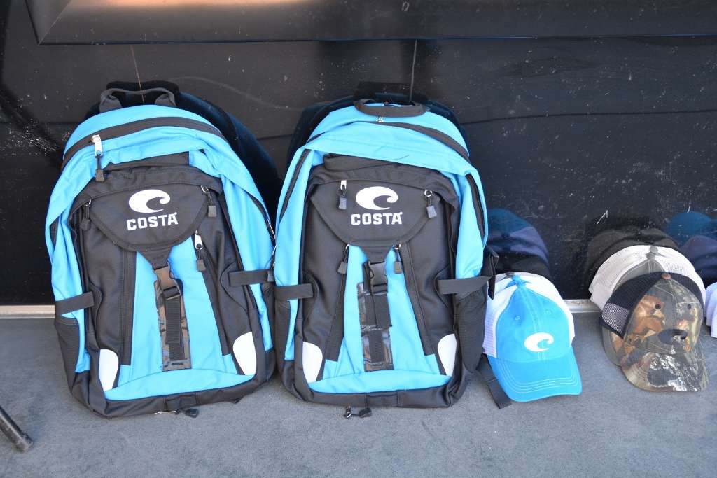 With Costa as the new title sponsor for the event, thousands of dollars in Costa merchandise was given away.