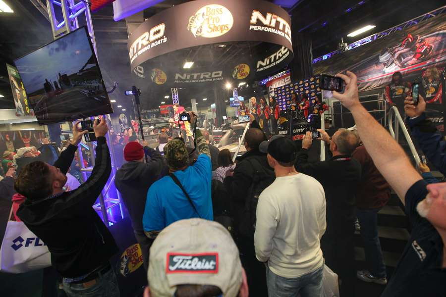 The fans gather to see VanDam and his new rig.