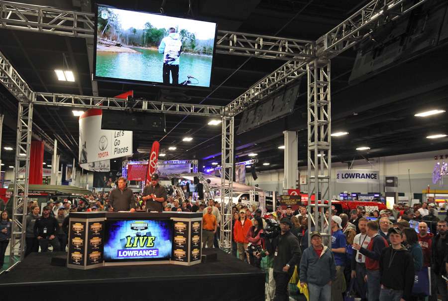 The live feed on the monitors switch to last yearâs Bassmaster Classic champion Randy Howell. 