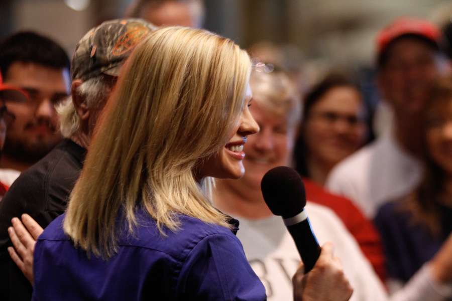Theresa Vail kept the live crowd apprised of what was coming up during each segment of taping.