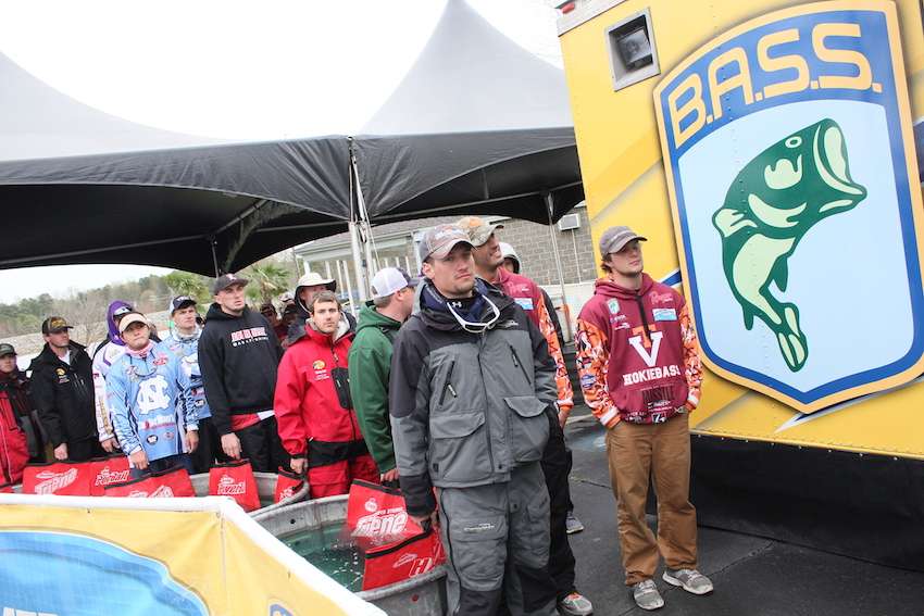 Day 2 weigh-in gets underway as anglers compete for the Carhartt College Series Eastern Regional title and the top 20 spots to move on to Day 3. 
