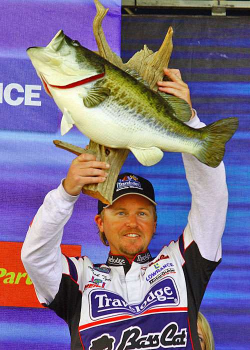 While the largest bass caught in a Bassmaster event was Mark Tylerâs 14-9 (shown here in a replica mount) from the Delta in 1999, Zona said the fish will be in transition when the Elites visit, so donât expect records.