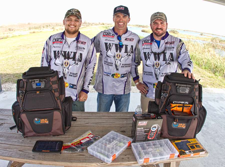 But both anglers would receive hundreds of dollars of prizes from Eversâ sponsors.