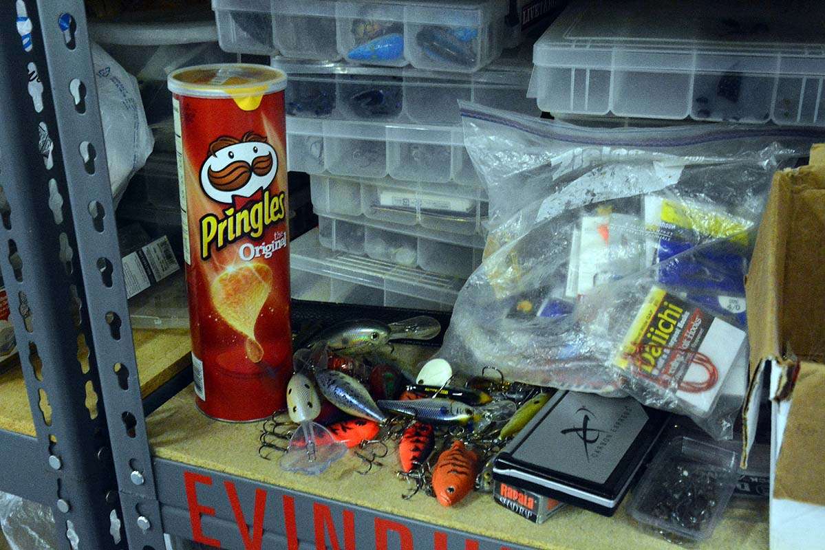 This Pringles can is not part of Walkerâs Catch All storage system. When photographed it contained chips. After checking the expiration date and finding the product still edible Walker transferred the can to his boat. Check off one more item on the organization list. 