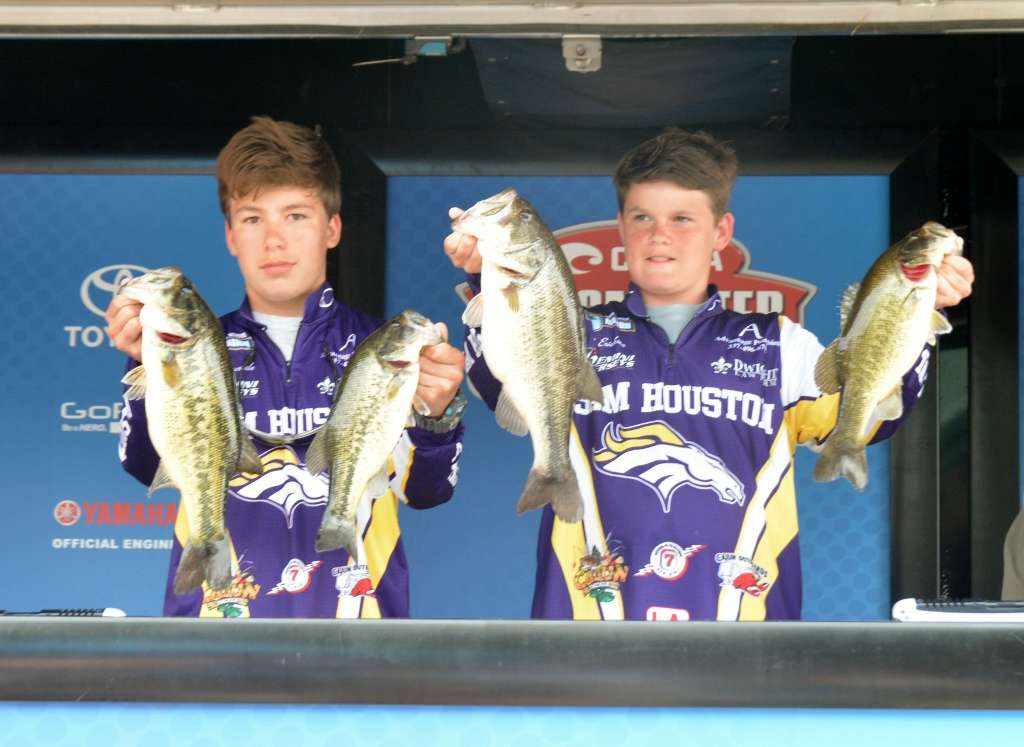 Hunter Courville and Alex Erickson of Louisiana's Sam Houston High School caught 13-2 and finished seventh.