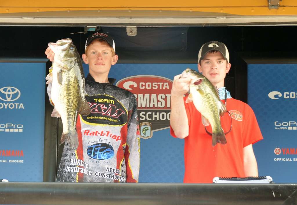 Cole Moore and Casey Haymon of Louisiana's Anacoco High School placed sixth with 14-2.