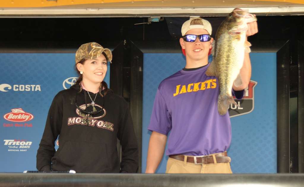 Louisiana anglers Karli Carpenter, left, and Christian Haggenmacher caught only one bass, but it weighed 6-15.