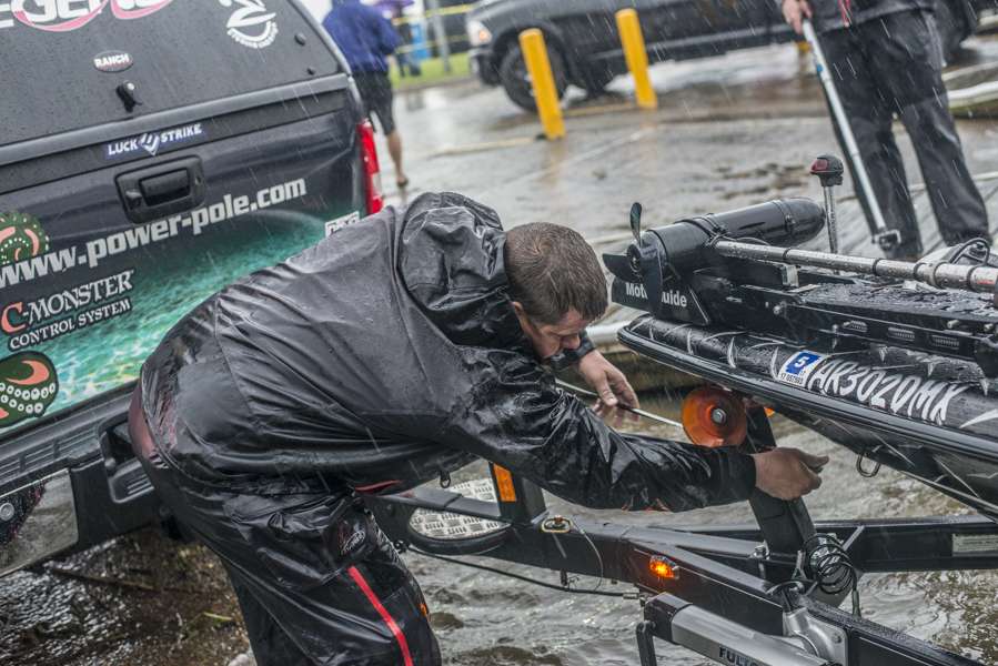 Weâve all heard Dave Mercer say, âThe champ is here!â but today it was more like, âThe champ is wet!â