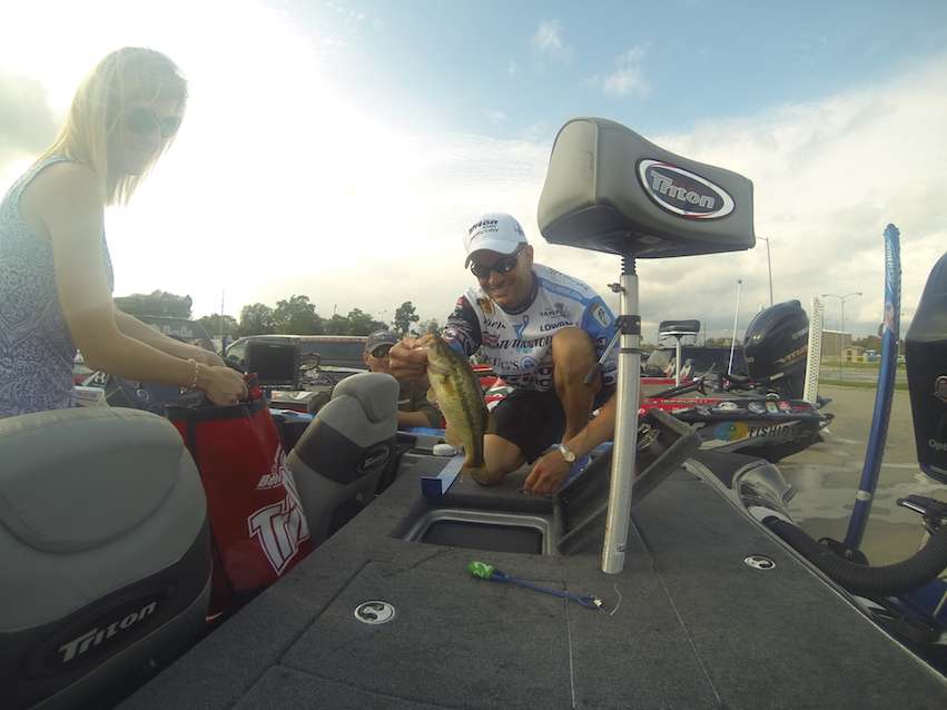 Randy Howell shows off his version of a Day 1 kicker from the Sabine.
