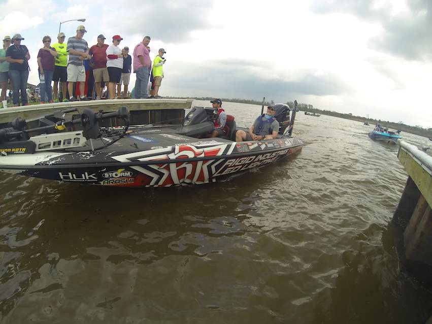 Brandon Palaniuk loads up his Skeeter-Yamaha boat after Day 2 on the Sabine River.