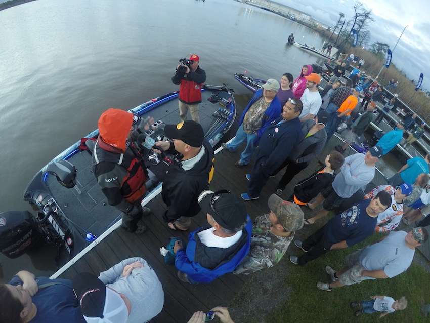 Take a look at the top 12 anglers as they head out on to the Sabine for the final day of the Bassmaster Elite at Sabine River Presented by STARK Cultural Venues.