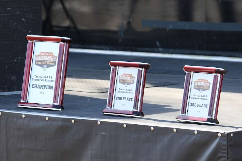 The Top 3 teams from the Central Regional will receive these trophies as well as a berth into the 2015 Carhartt Bassmaster College Series National Championship along with the remainder of the Top 14. 