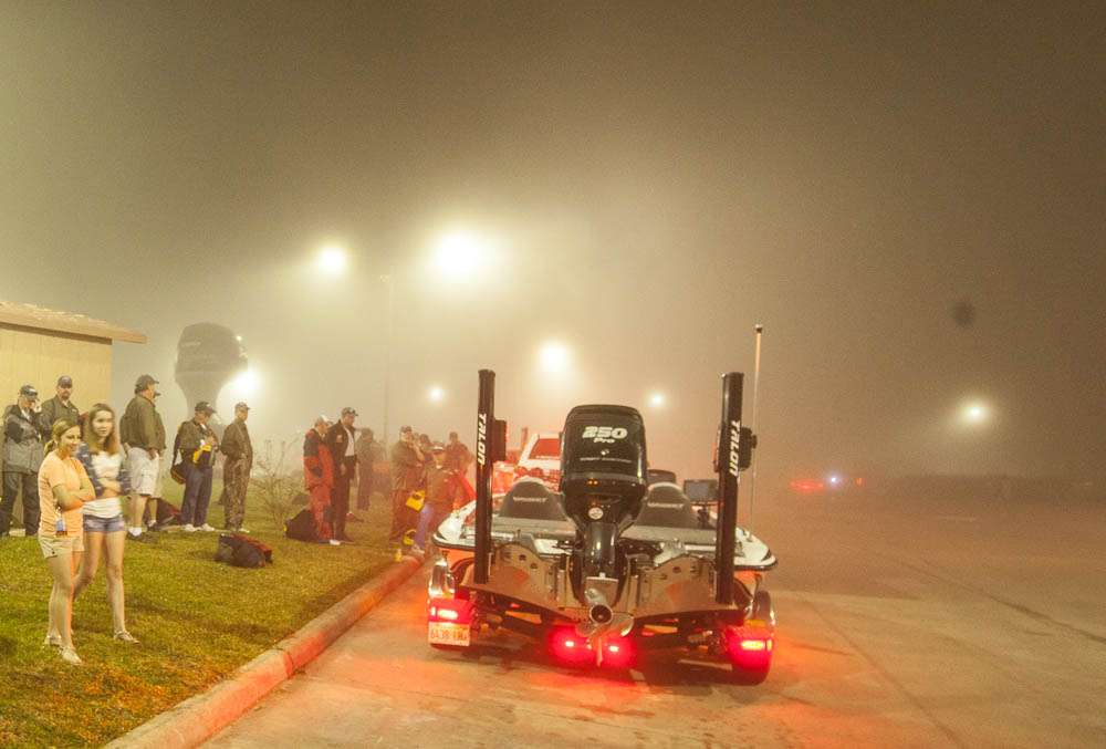 Day 2 of the Bassmaster Elite at Sabine River Presented by STARK Cultural Venues begins just like Day 1, but perhaps even foggier. Not looking good to start on time today. 