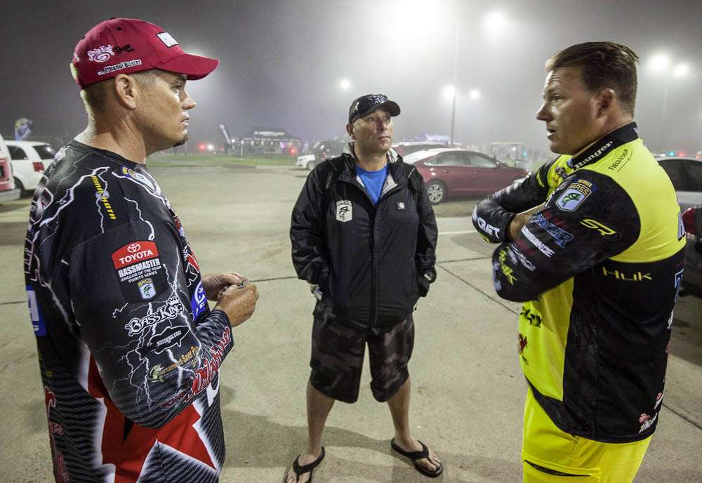 Keith Combs, Dave Mercer and Skeet Reese discuss the prospects of the day being cancelled.