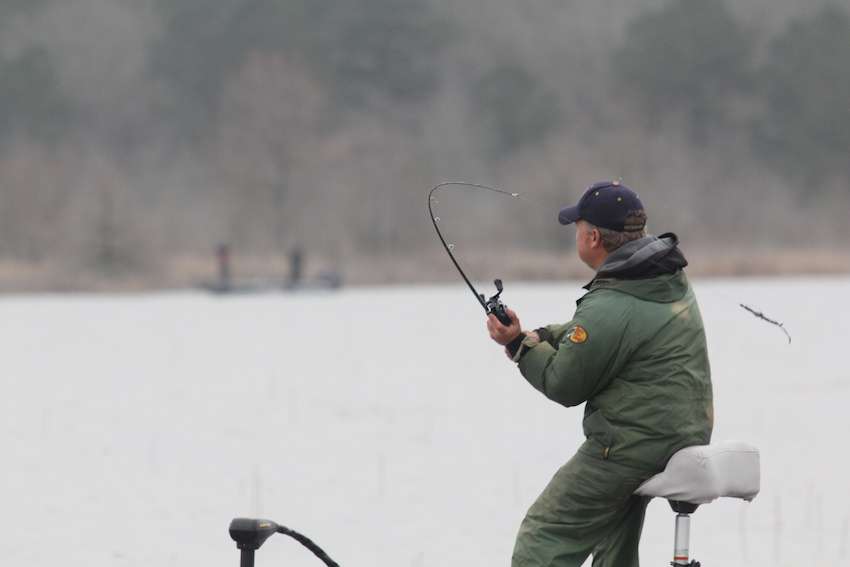 Bishop doesn't seemed phased by Browning, then again 26 pounds will give anyone a confidence boost when going up against the full-time pros. 