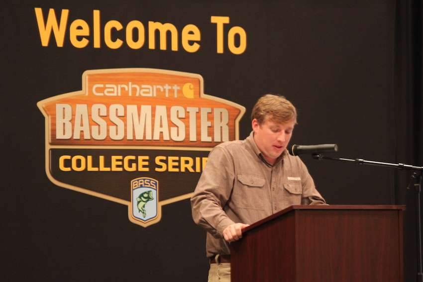 Carhartt Bassmaster College Series Tournament Manager Hank Weldon addresses the anglers. 