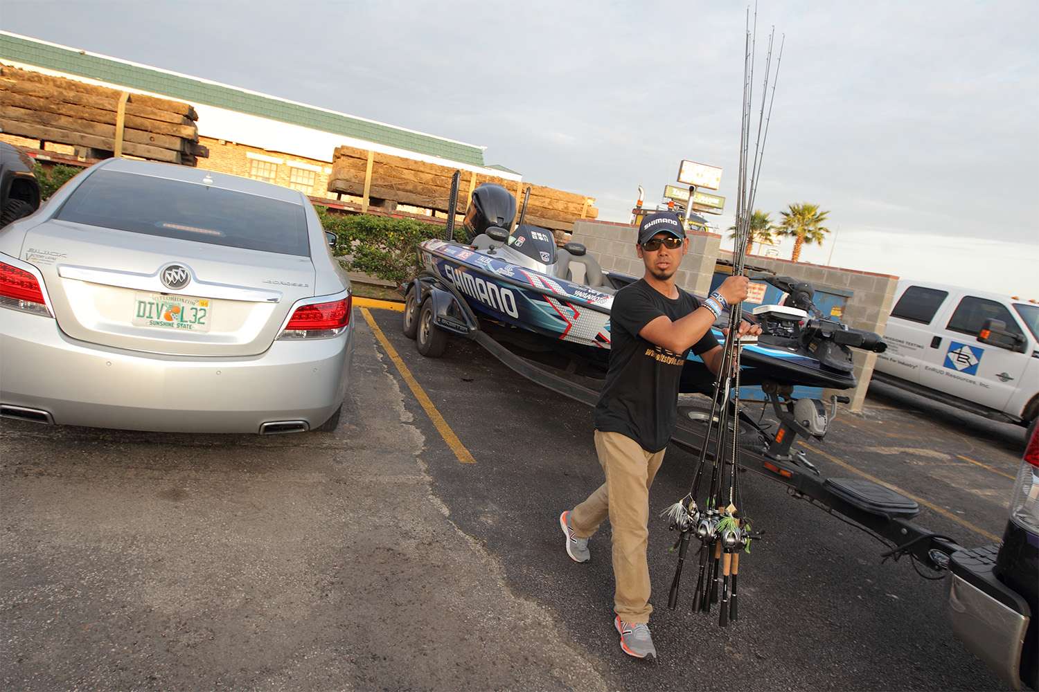His first official practice day of the 2015 Bassmaster Elite Series is in the book.