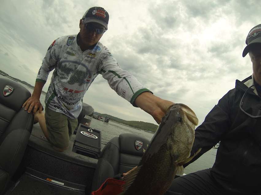 Remitz moved into sixth place with his 24-pound bag.