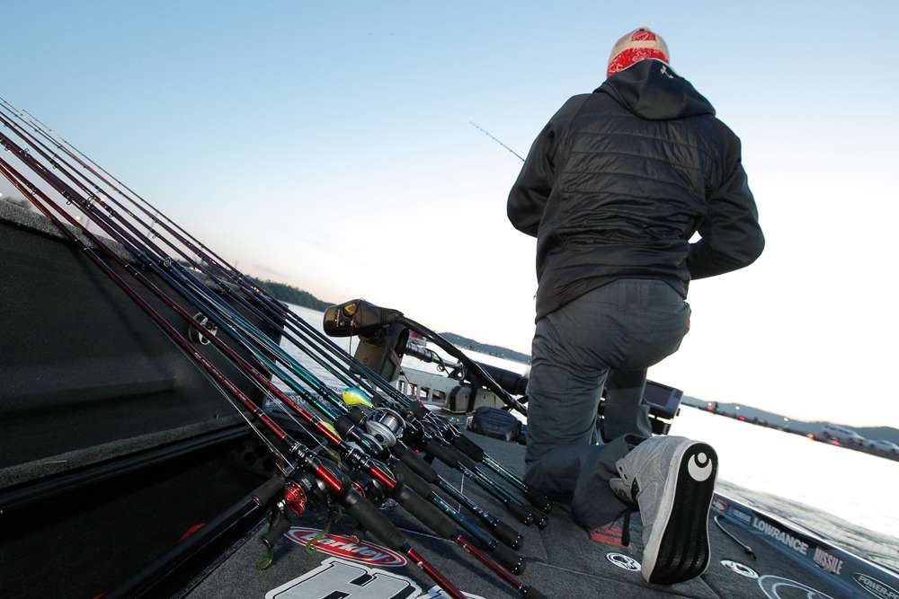 Michael Iaconelli lines 'em up for Day 3 fishing.