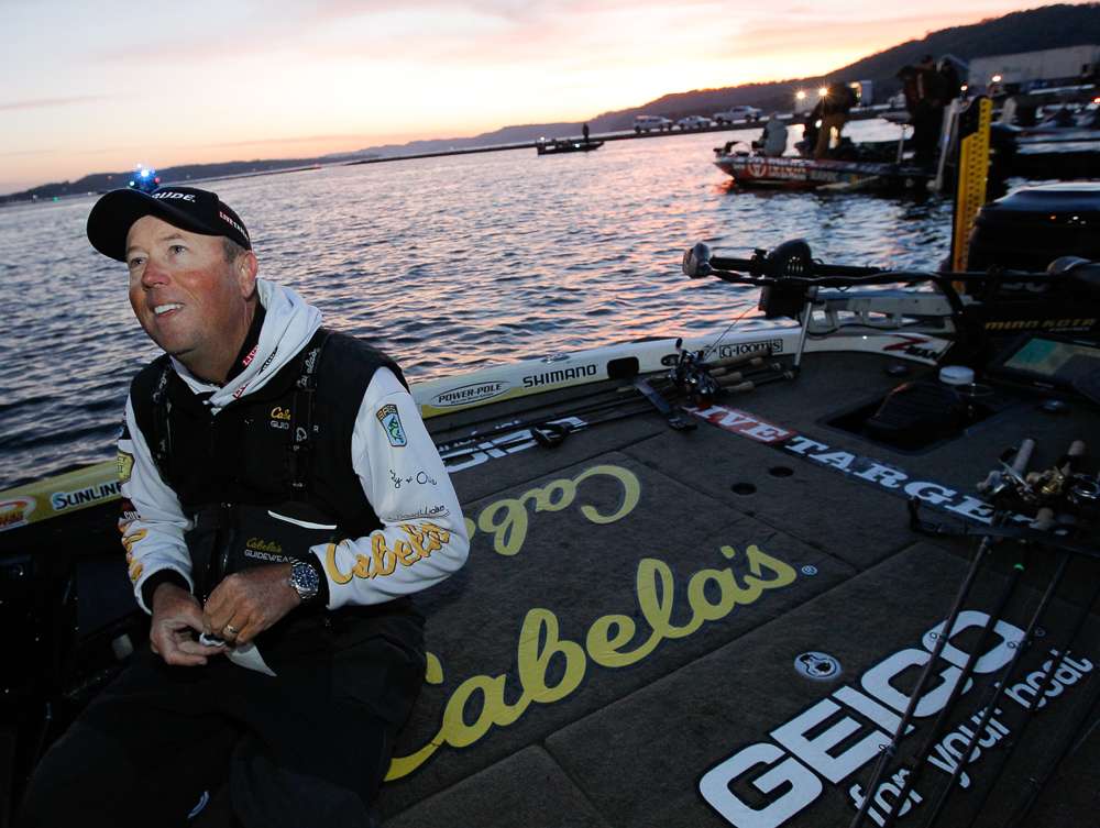 David Walker looks to up his Day 4 total after a dip on Day 3.