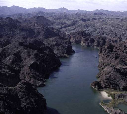 The north section of the lake is made up of the rugged terrain of the Lake Havasu Wildlife Refuge. (Photo courtesy of fws.gov)