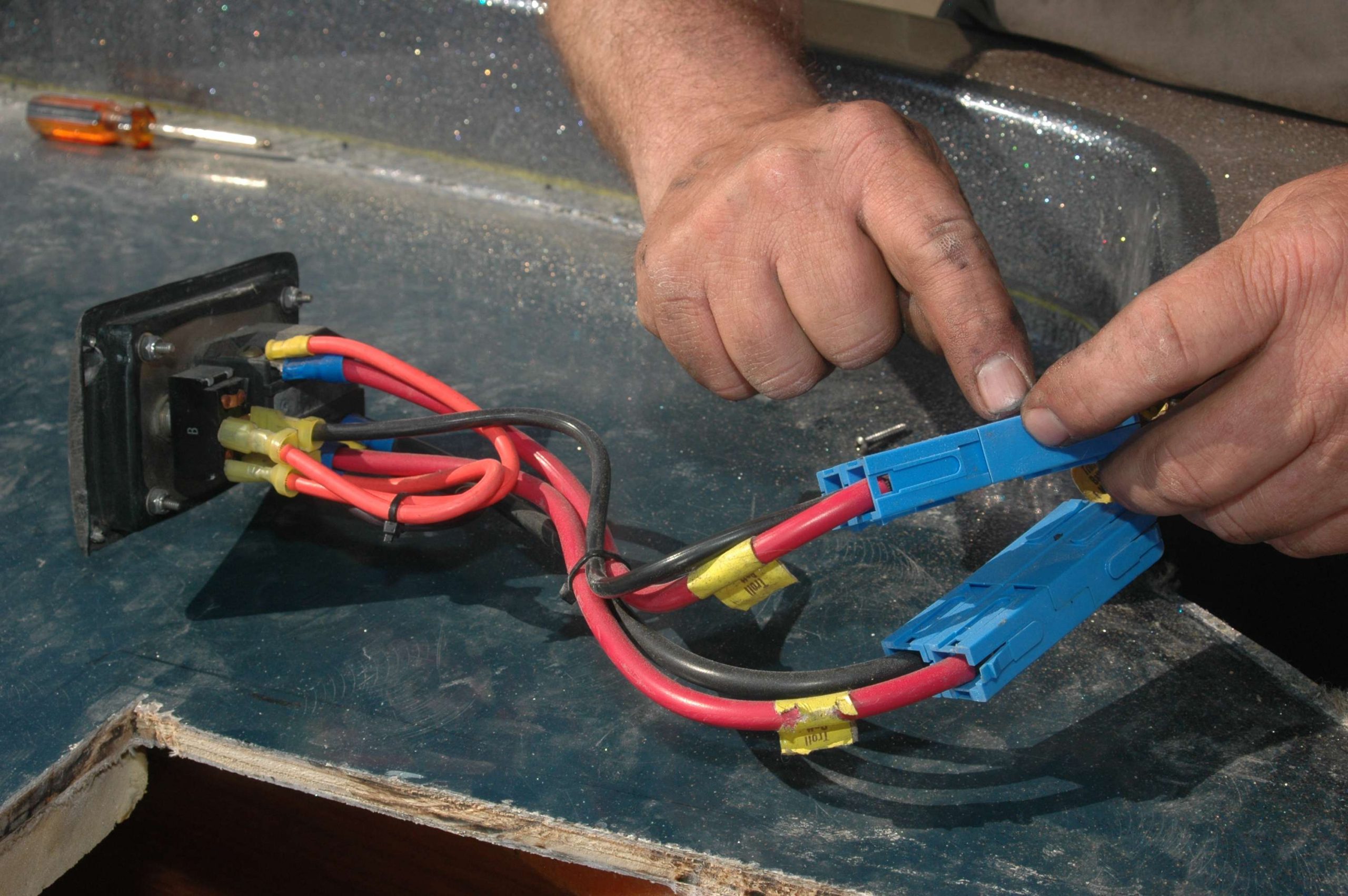 The 6-gauge wires are sufficient for 36 volts.