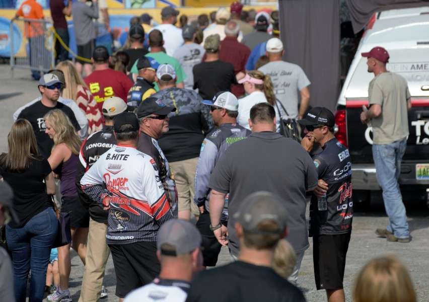 Elite pros mingle in the crowd of excited Bassmaster Elite fans.