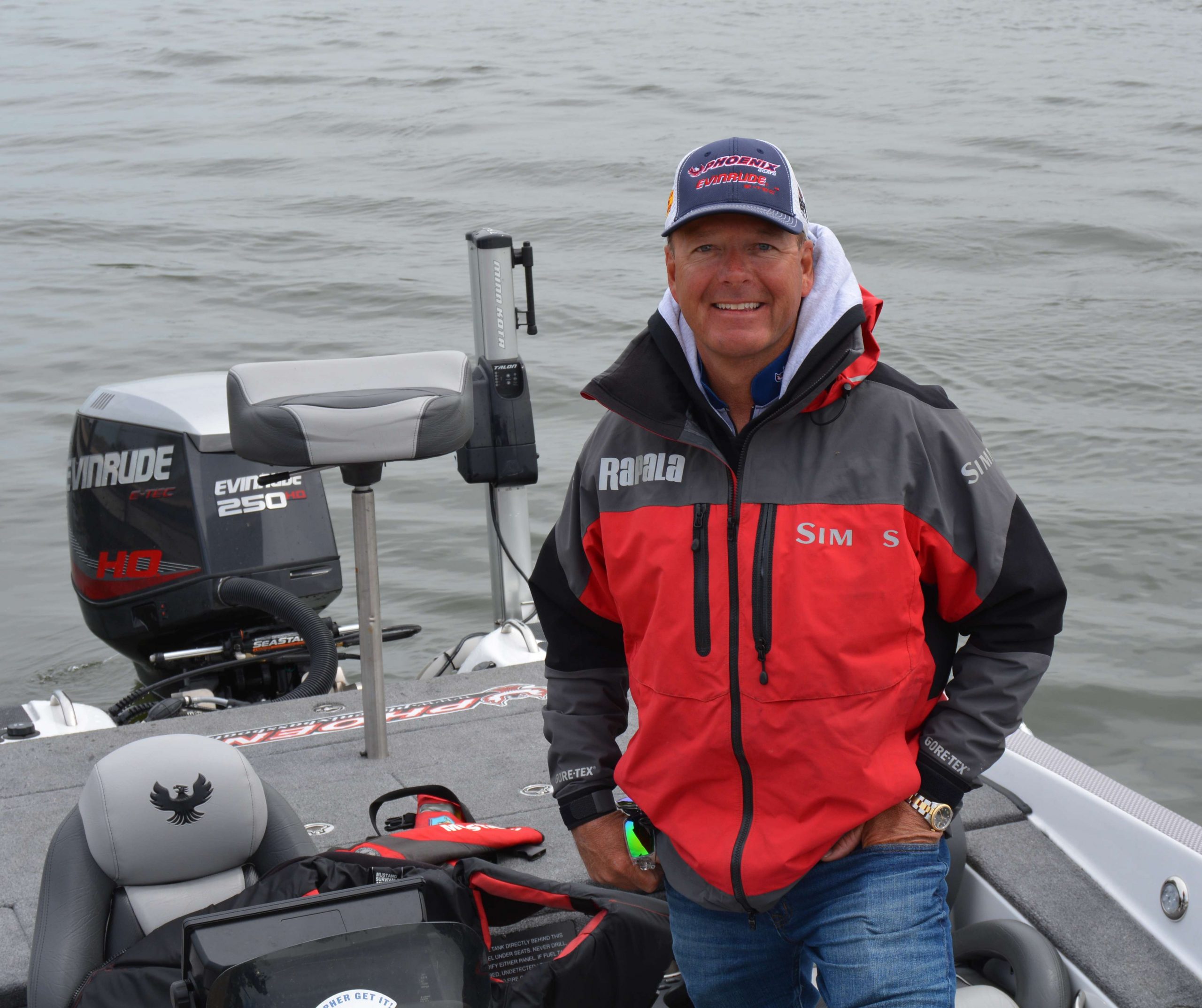 When Davy Hite isn't competing on Day 4, he always does his popular First Look videos with the pros when they come off the water. He'll be doing that today, too, but before he started that, he went out on the water to see how the Top 12 were doing.