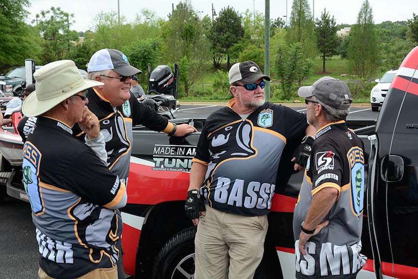 The B.A.S.S. staff ready to roll the anglers through. 