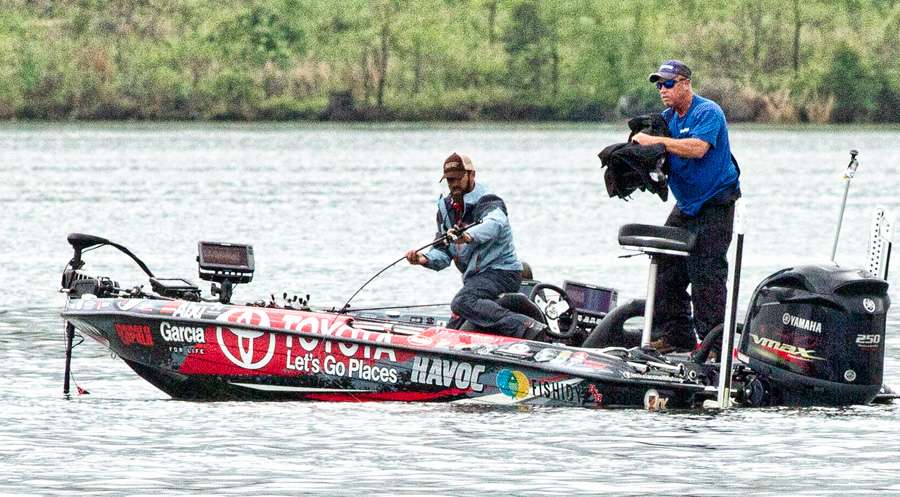 Forcing Iaconelli to hit the seat to land it.