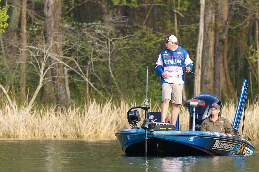 Alton Jones has the reputation of being one of the best sight fishermen in the Elite Series. And heâs got his eye on something. 