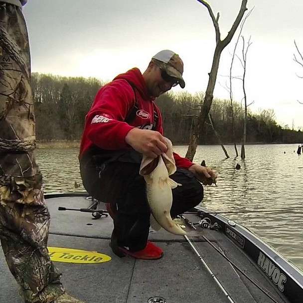 <p>I love this time of year... @t_perk22 #fishing #ky #bassmaster #d&ltackle</p> <p><a href=