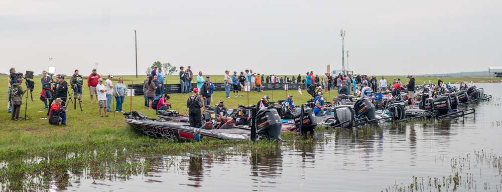 Welcome to the first morning of the 2015 Toyota Texas Bass Classic (TTBC) held on Lake Fork near Quitman, Texas. The anglers lined up after launching in the damp Texas air and got the last of their equipment ready for action. 