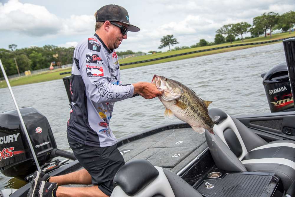Back at check in, Brent Ehrler has a 10-pound, 11-ounce fish, and he was bagging it up to take to the stage. Could he now have a shot at winning this thing? It's all going to come down to how Jason Christie and Chris Lane did in the final hour of the tournament. 