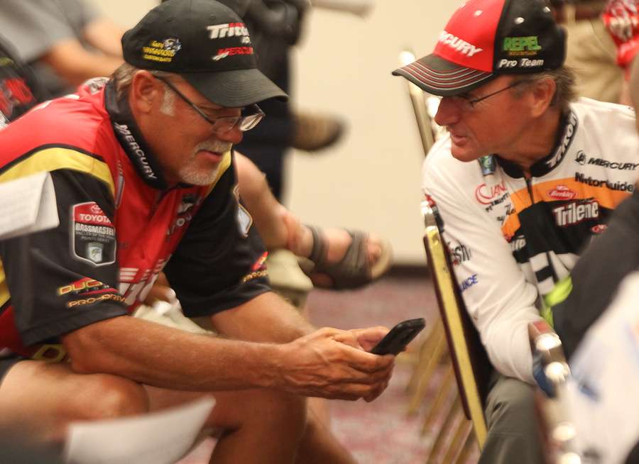Gary Klein (right) is another legendary angler from the west. He may be sharing a few stories from the past with Boyd Duckett. 